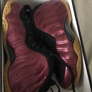 Peanut butter gum foamposites